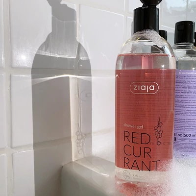 Kép 2/2 - ZIAJA Tusfürdő gél ribizli kivonattal 500 ml