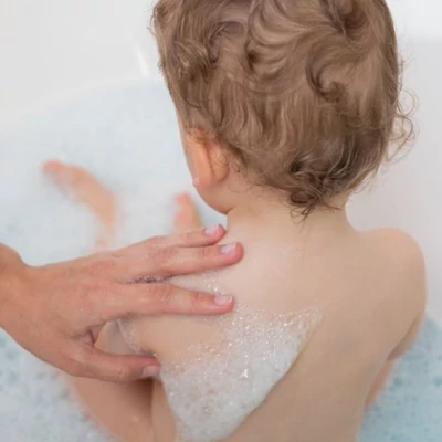 Kép 8/8 - ZIAJA Baba tusfürdő testre és hajra 6 hónapos kortól 400 ml