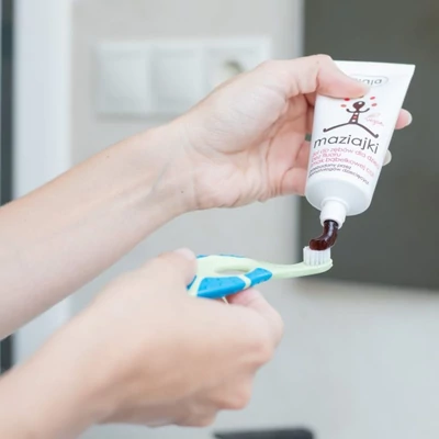 Kép 2/2 - ZIAJA Gyermek fogkrém cola ízesítéssel 50 ml