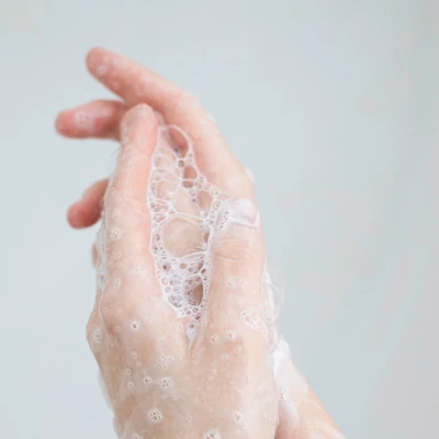 Kép 5/8 - ZIAJA Baba tusfürdő testre és hajra 6 hónapos kortól 400 ml